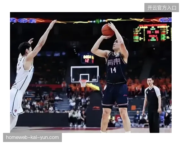 杜锋的防守体系出现裂痕，广东队常规赛阶段性表现起伏不定，暴露轮换阵容深度不足问题